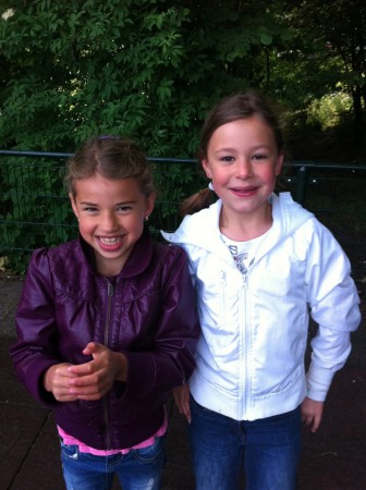 dit is een oude foto van: Senna & Fien